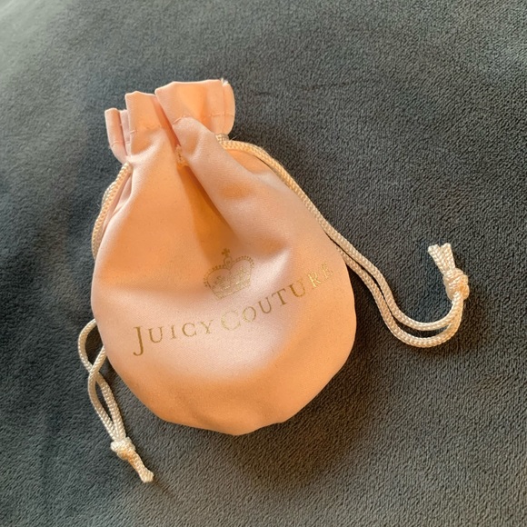 Adorable Juicy Couture Good Tone Flower Earrings With Rhinestones - Picture 12 of 13